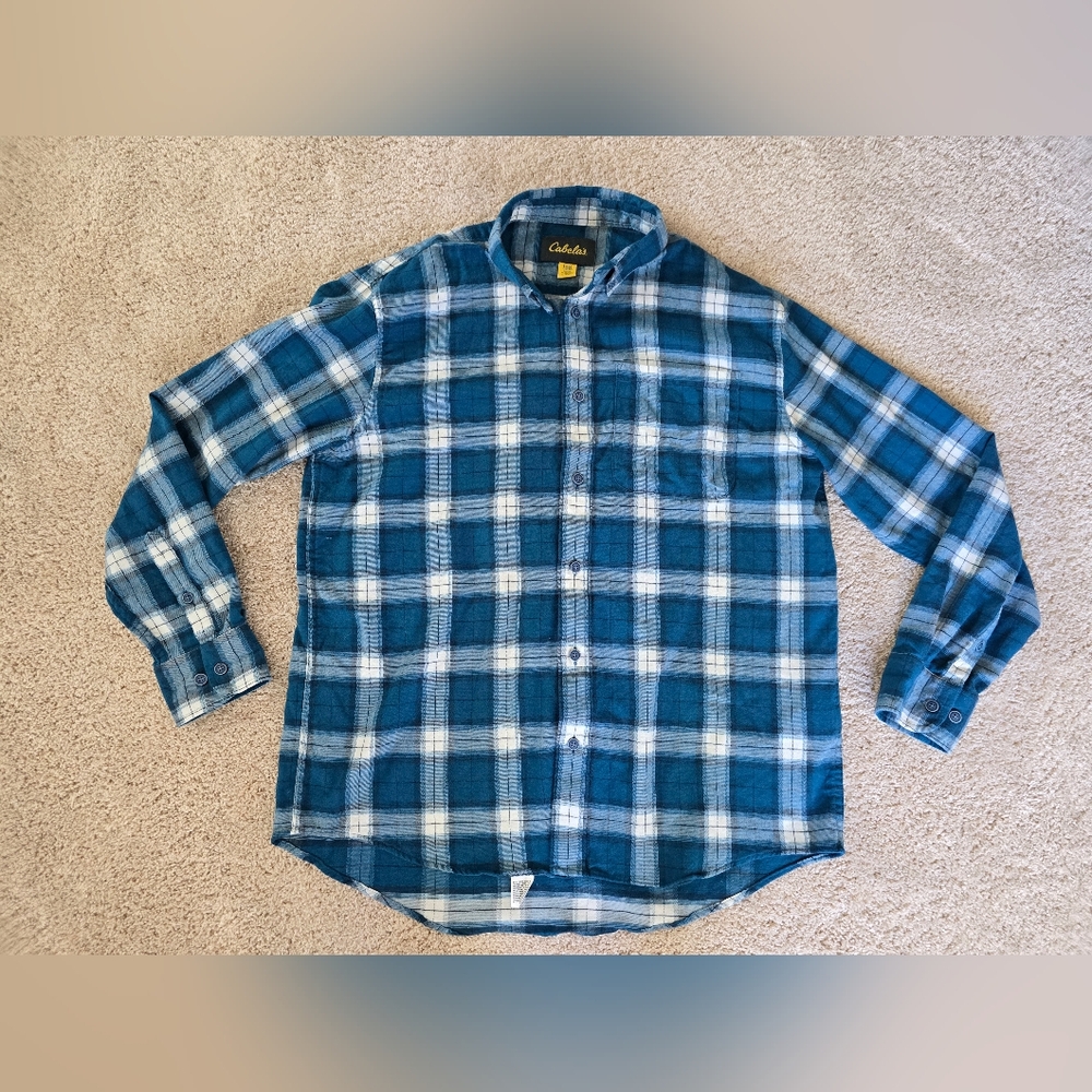 Cabela's Size Large Mens Blue White Soft Flannel Button Down Shirt